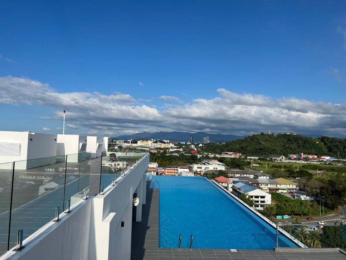 Arusuites Tanjung Aru - Laxzone Apartment Kota Kinabalu