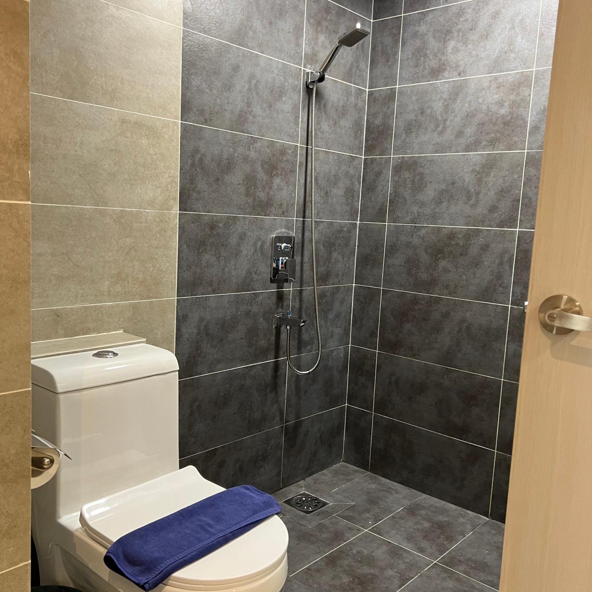 Arusuites Tanjung Aru - Laxzone Apartment Kota Kinabalu